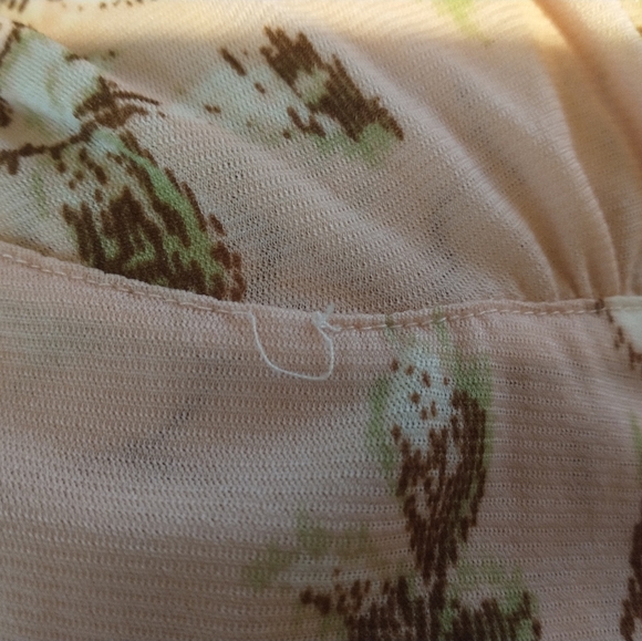 Women's i.e.relaxed sheer floral blouse Size Large - Picture 8 of 8